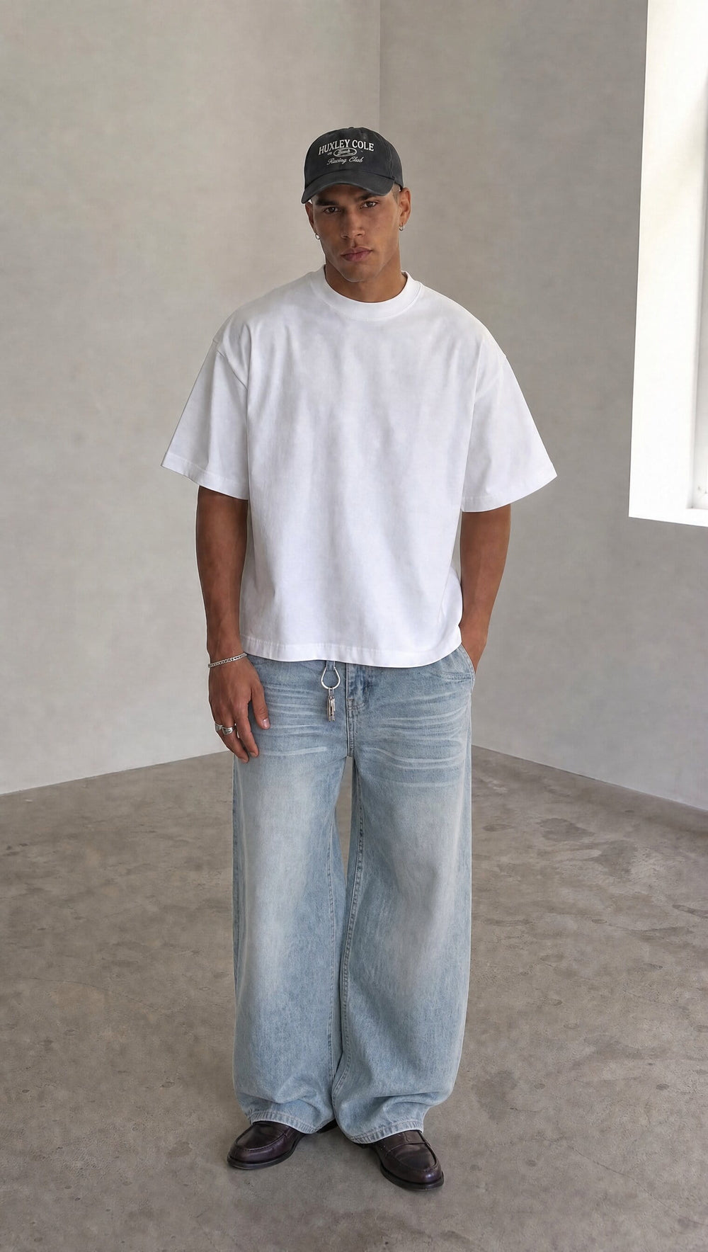Vintage Wash Wide Leg Jeans